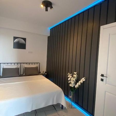 Q Luxury Apartment - Palas Center Iasi Eksteriør billede