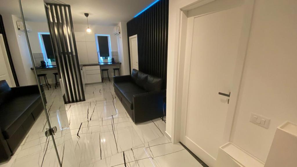 Q Luxury Apartment - Palas Center Iasi Eksteriør billede