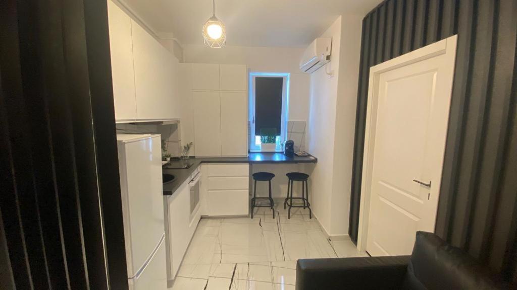 Q Luxury Apartment - Palas Center Iasi Eksteriør billede